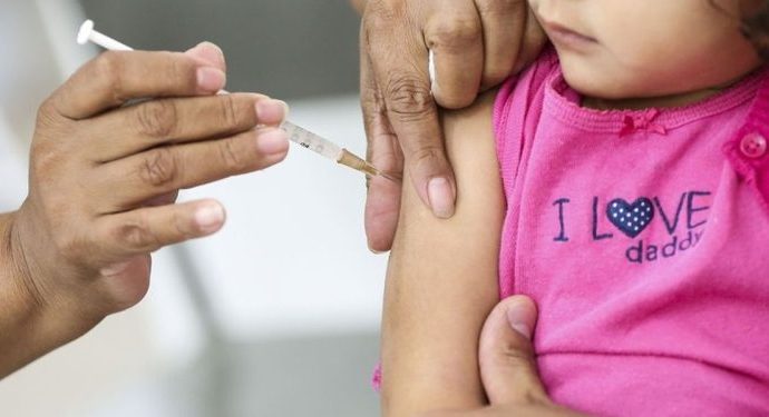 Município de Três Rios vacina crianças de 5 a 11 anos contra a Covid-19