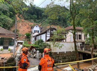 Bombeiros localizam mais duas vítimas em Petrópolis após último temporal