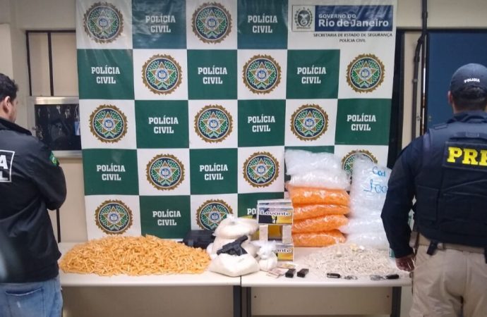 PRF e Polícia Civil apreendem carga de cocaína avaliada em mais de R$ 1,4 milhão