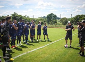 Resende se apresenta para a pré-temporada com onze campeões da Taça Rio 2022