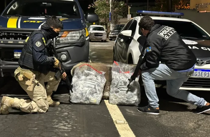 Motorista é preso em Piraí transportando quase 5 mil cápsulas de cocaína