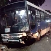 Motorista de carro fica gravemente ferida em acidente com ônibus em Paraíba do Sul