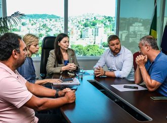 Avanços na Educação: Júlio Canelinha e Secretária de Estado discutem melhorias em Paraíba do Sul