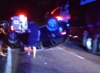 Carro capota na Serra das Araras e motorista fica ferido