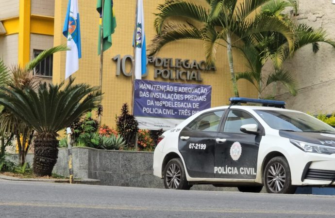 Homem é alvejado com vários tiros no bairro Habitat em Três Rios