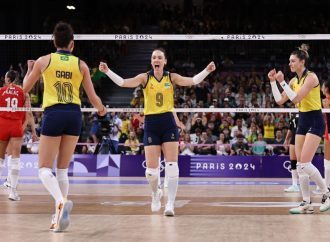 Brasil é prata no futebol feminino e bronze no vôlei