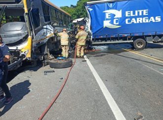 Acidente na BR-393 em Paraíba do Sul deixa vítimas