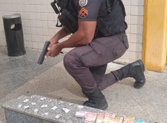 Ação da PM resulta na apreensão de maconha, cocaína e dinheiro em Três Rios