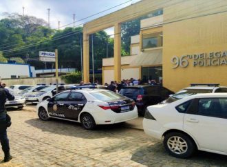 Mulher é encontrada morta com sinais de homicídio