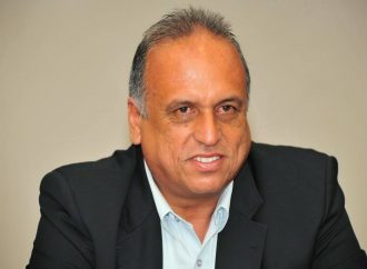 Pezão anuncia reajuste de 7% nos salários dos servidores de Piraí