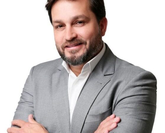 Pinheiral anuncia reajuste de 6,27% para servidores que recebem até um salário mínimo