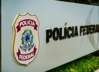 PF prende consumidor de material abusivo e cumpre mandados em quatro estados