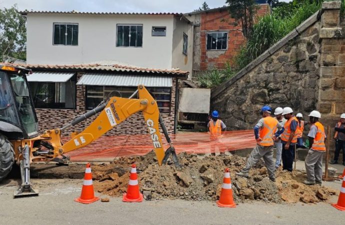 Iniciada nova etapa de obras para ampliar sistema de esgoto em Vassouras