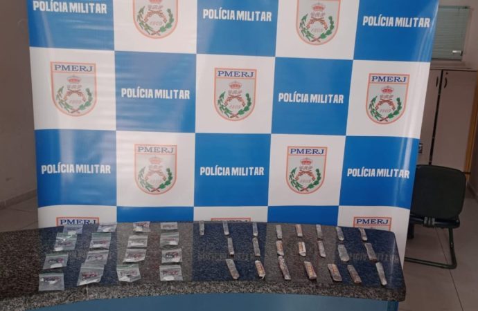 Polícia Militar apreende drogas abandonadas em área dominada por facção em Valença