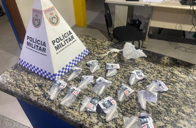 PM detém dupla com cocaína em Piraí