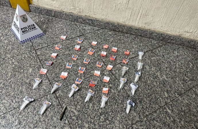 Polícia Militar apreende drogas após fuga de suspeitos em Barra do Piraí