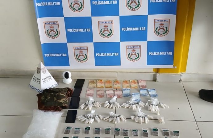 Operação conjunta entre PM e Polícia Civil resulta em prisão de três suspeitos por tráfico em Valença