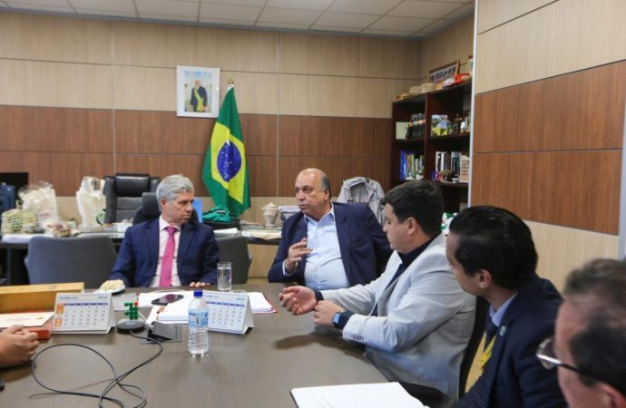 Prefeito Pezão busca em Brasília novos recursos e projetos para Piraí