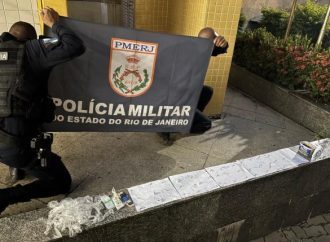Polícia Militar apreende drogas no Morro dos Caetanos, em Três Rios