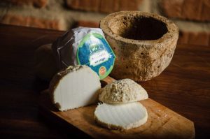 Queijo de cabra produzido em Valença é eleito o melhor do mundo
