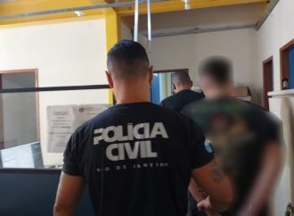 Perseguição na RJ-145 termina com dois presos por tráfico de drogas em Piraí