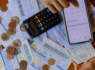 CNC/Serasa: endividamento bate recorde no Brasil