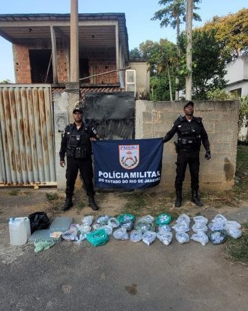 PM apreende mais de 3,4 kg de drogas e desmantela ponto de preparação de entorpecentes em Três Rios