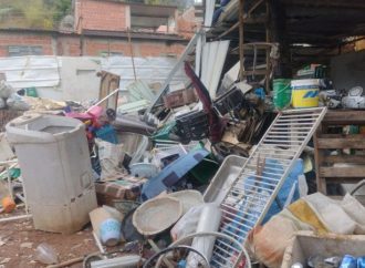Polícia Ambiental flagra reciclagem funcionando sem licença às margens de córrego em Valença